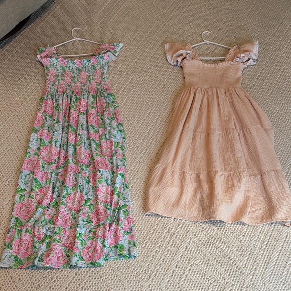 Elegant Floral and Peach Casual Dresses - Picture 1 of 3
